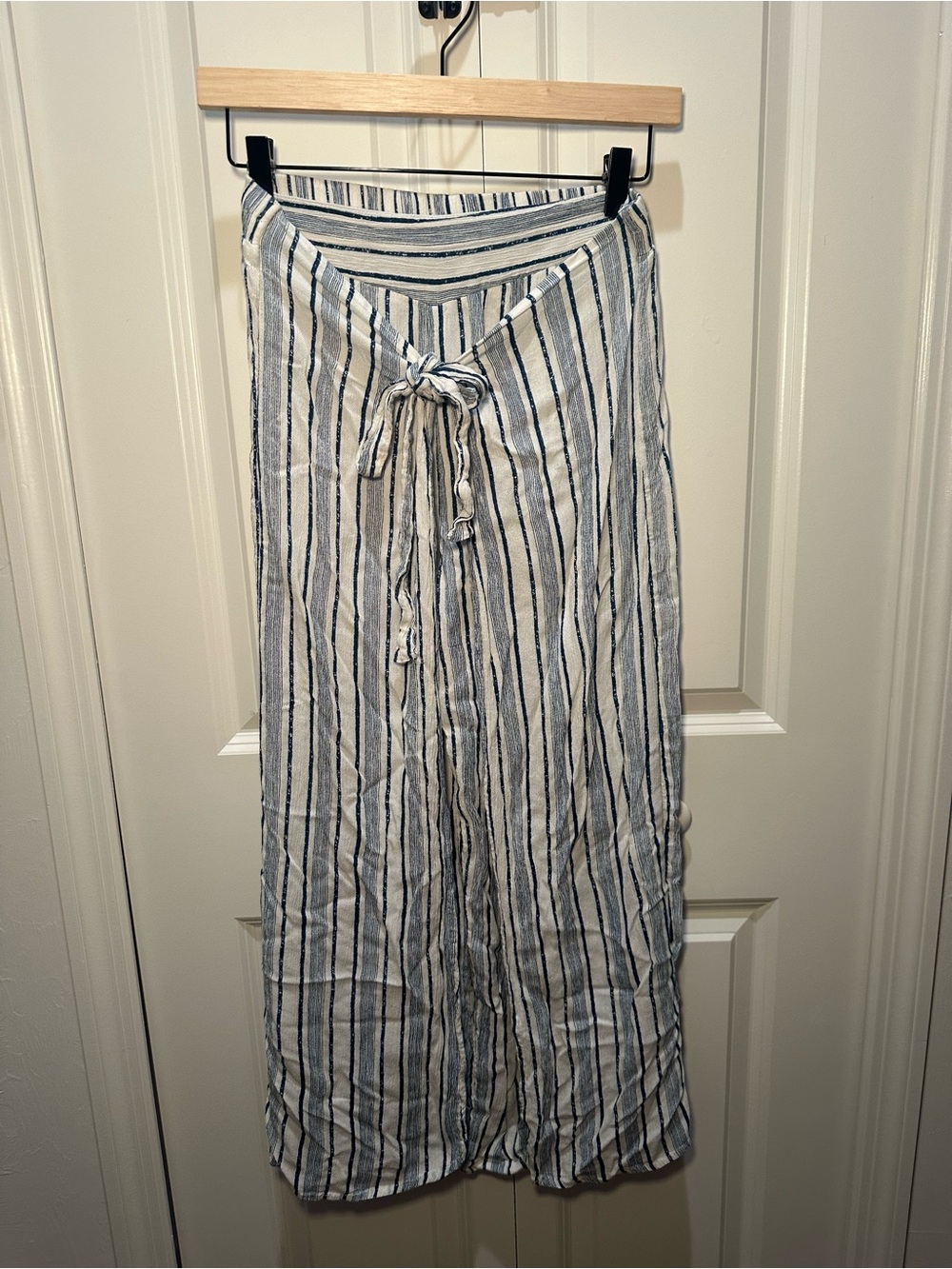 Just Class Navy & White Striped Tie-Waist Pants Resort Wear